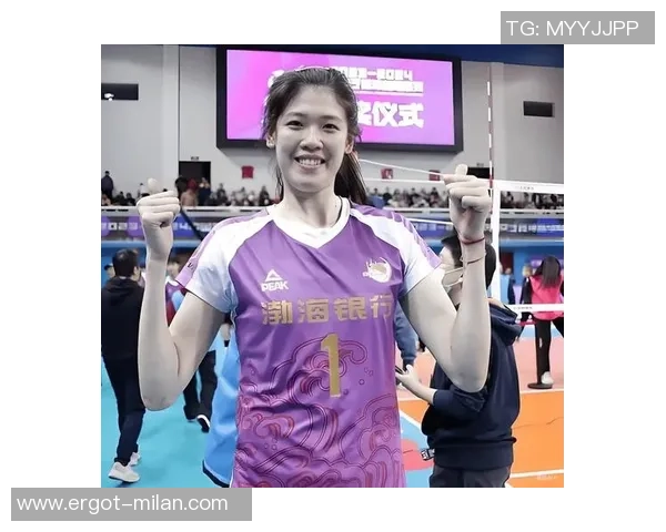 李盈莹发布留洋声明 球队阵型曝光：未来和我们一同尽力